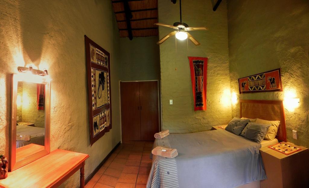 Kwambali Riverside Lodge Hazyview Zimmer foto